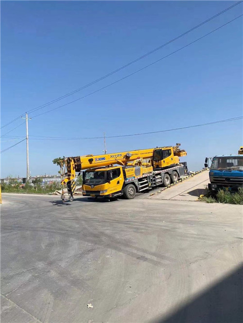 淮阴区吊车作业时，可能会产生哪些额外收费项目？