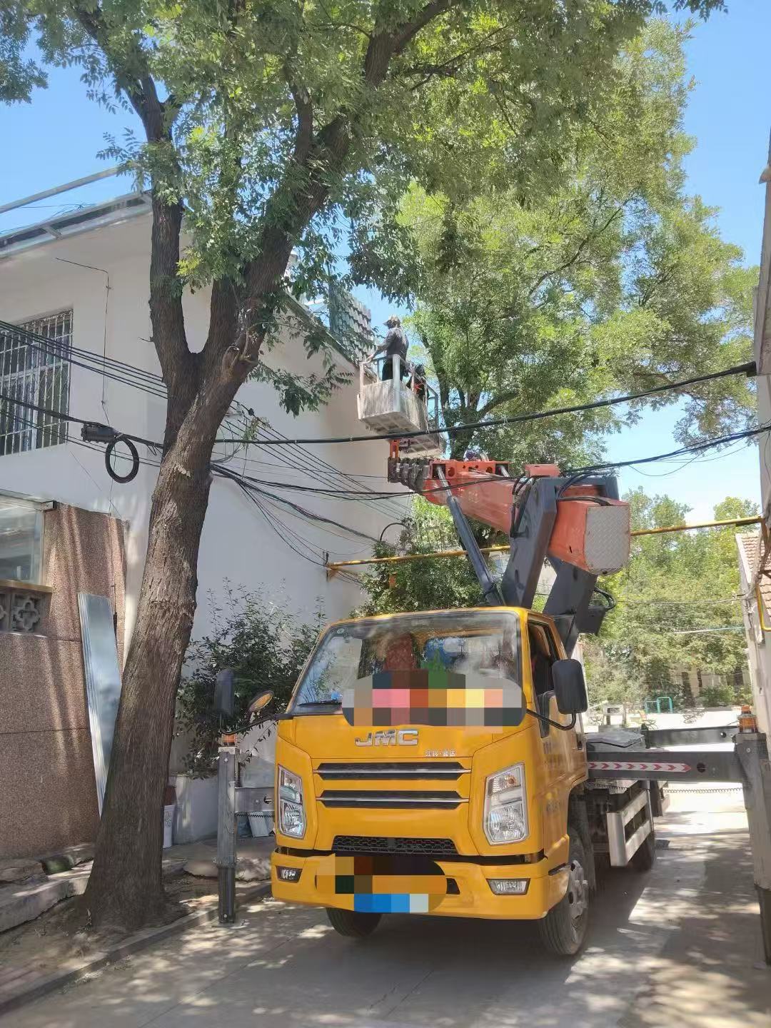 淮阴区高空作业车能吊装重物吗？最大承载多少公斤？